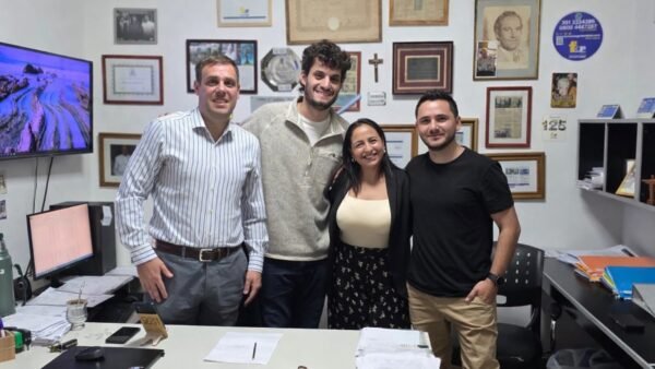 Puni y Farmacia General Paz renuevan su alianza y proyectan expansión logística en Capilla del Monte, Cosquín y Alta Gracia